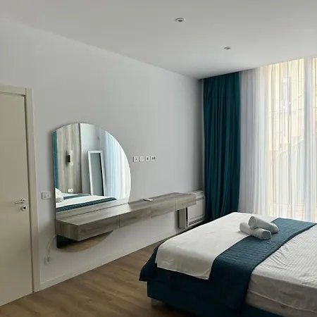 Four C 110-b Gc Apartment