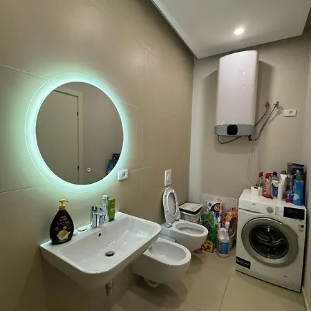 Apartment Four C 110-b Gc *